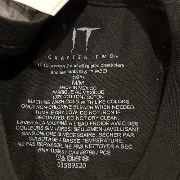 Spirit Halloween IT Black Shirts With Clown Graphic Bundle Size Medium & Large - Picture 6 of 10